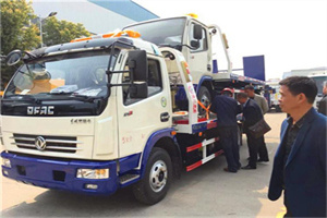 湖州汽车道路救援拖车价格